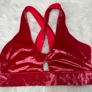 | Fabletics | sports bra. Size M.